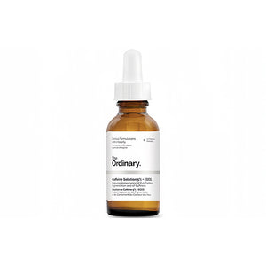 واجهة عبوة سيروم تحت العين بالكافيين بشعار The Ordinary وملصقها المطبوع