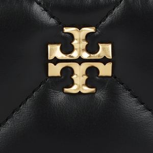 TORY BURCH حقيبة مستحضرات تجميل كيرا بتصميم مبطن بنقشة معينات جلد.