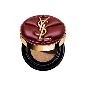 YSL Saint Laurent مكياج وسادة جلدي محدود يعكس الفخامة الطبيعية.