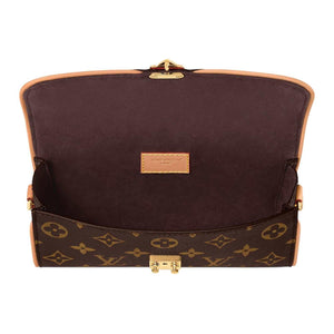 LOUIS VUITTON POCHETTE Brown.