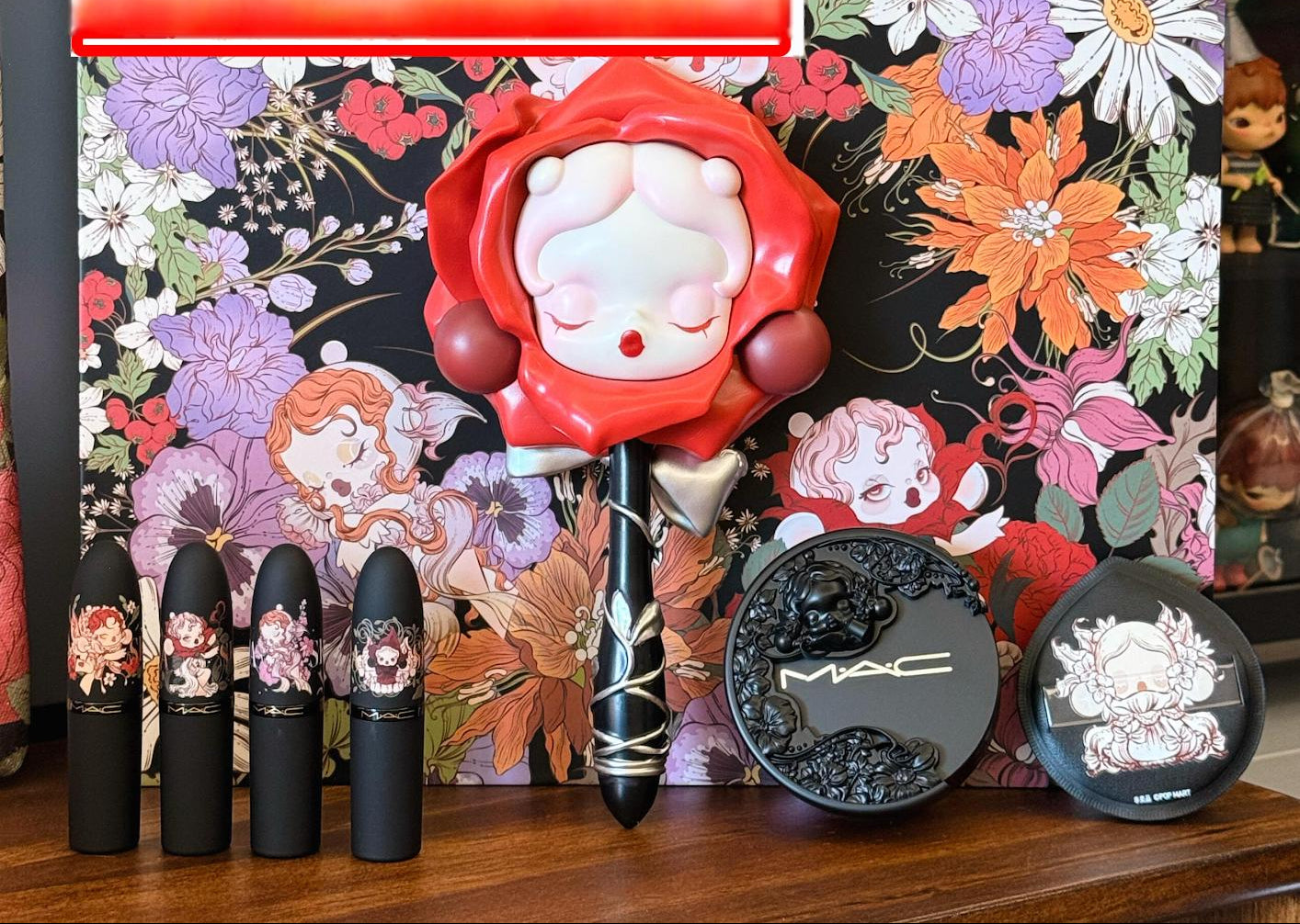 مجموعة مكياج MAC x SKULLPANDA الإصدار المحدود
