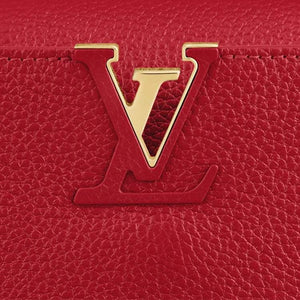 حقيبة Louis Vuitton Capucines جلد أحمر فاخرة.