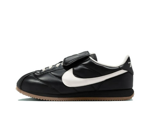 When looking for casual styles, Nike Shoes feature the amazing حذاء كورتز مريح كاجوال للرجال والنساء باللون الأسود مع روعة حذاء نايك الأصلي للوثوقية، إلى جانب تصاميم شوز نايك ومواصفات nike schuhe.