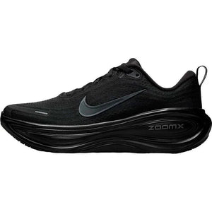 View the side profile of the حذاء نايك الأصلي featuring Nike Shoes design, representing the finest شوز نايك المميز مع حذاء Nike Vomero Plus للجري على الطرق للنساء وتصاميم nike schuhe.
