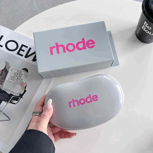 رود Rhode حقيبة أصلية بألوان متنوعة لحماية مستحضرات التجميل.