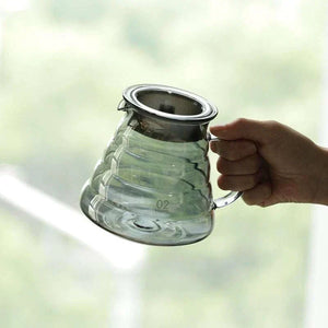 إبريق تقديم القهوة المقطرة Hario V60 بسعة 600ml ولون فضي مميز.