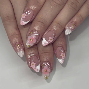 أظافر صناعية Press-on Nails بتصاميم وردية و 3D Art فخمة.