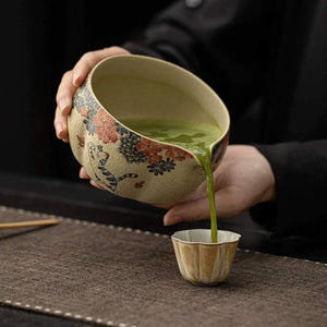 طقم تحضير Matcha سيراميك ياباني 8 قطع بتصميم القطط الفاخر.