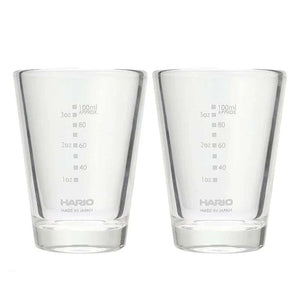 أكواب قياس القهوة HARIO مدرجة للتحضير الدقيق - زجاج شفاف.