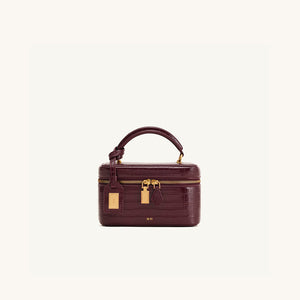 شنطة يد نسائية JW PEI Cleo بتفاصيل معدنية