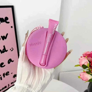 Rhode Beauty Peptide Lip Tint مع حقيبة سيليكون مطابقة اللون رود.
