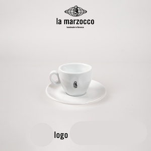 طقم أكواب قهوة La Marzocco بتصاميم وشعارات متنوعة.
