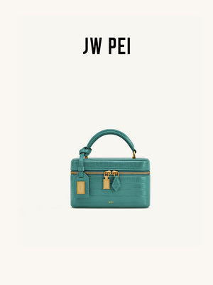 شنطة JW PEI Cleo الصندوقية الصغيرة من متجر رفعة