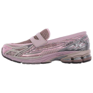 Side view profile of a pink and metallic grey New Balance 1906L sneaker-loafer hybrid.
