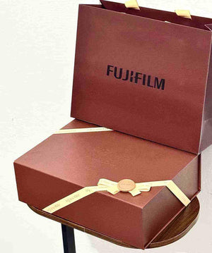 Fujifilm Instax Mini Evo كاميرا مع بكج هدية.
