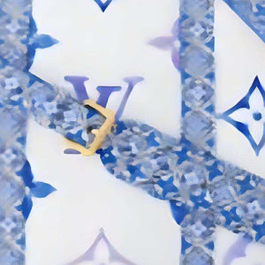 حقيبة سفر Travel Bag من Louis Vuitton بتصميم أزرق وأبيض فاخر.