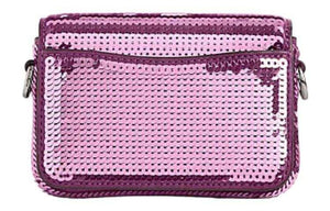 حقيبة Coach Crossbody صغيرة بالترتر الأرجواني.