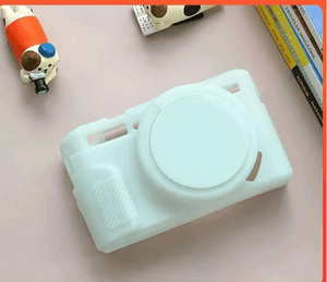 فيلم حماية الشاشة مرفق بجانب غطاء أخضر المخصص لكاميرا Canon G7X Mark II