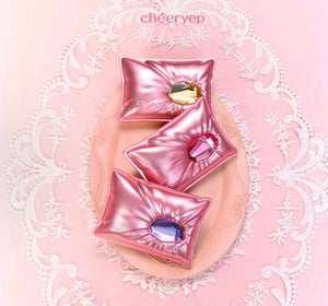 Qianyan Treasure Pillow Dream Highlighter Powder is easy to apply