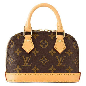 حقيبة Louis Vuitton Alma Nano بنقشة Monogram الأيقونية.
