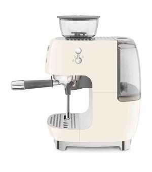 ماكينة اسبريسو SMEG Espresso Machine بمطحنة مدمجة وتصميم كلاسيكي.