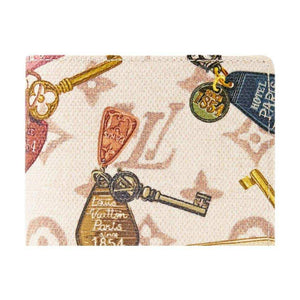 غلاف جواز سفر Monogram بنقشة مفاتيح Louis Vuitton.