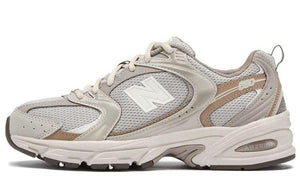 New Balance 530.