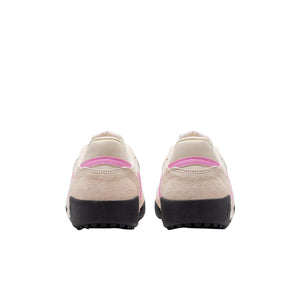 حذاء Nike Sneakers نسائي لون بيج وتفاصيل Pink.