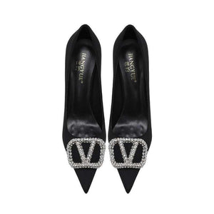 Christiana حذاء كعب عالي Stiletto أسود بتصميم مرصع بـ Crystals.