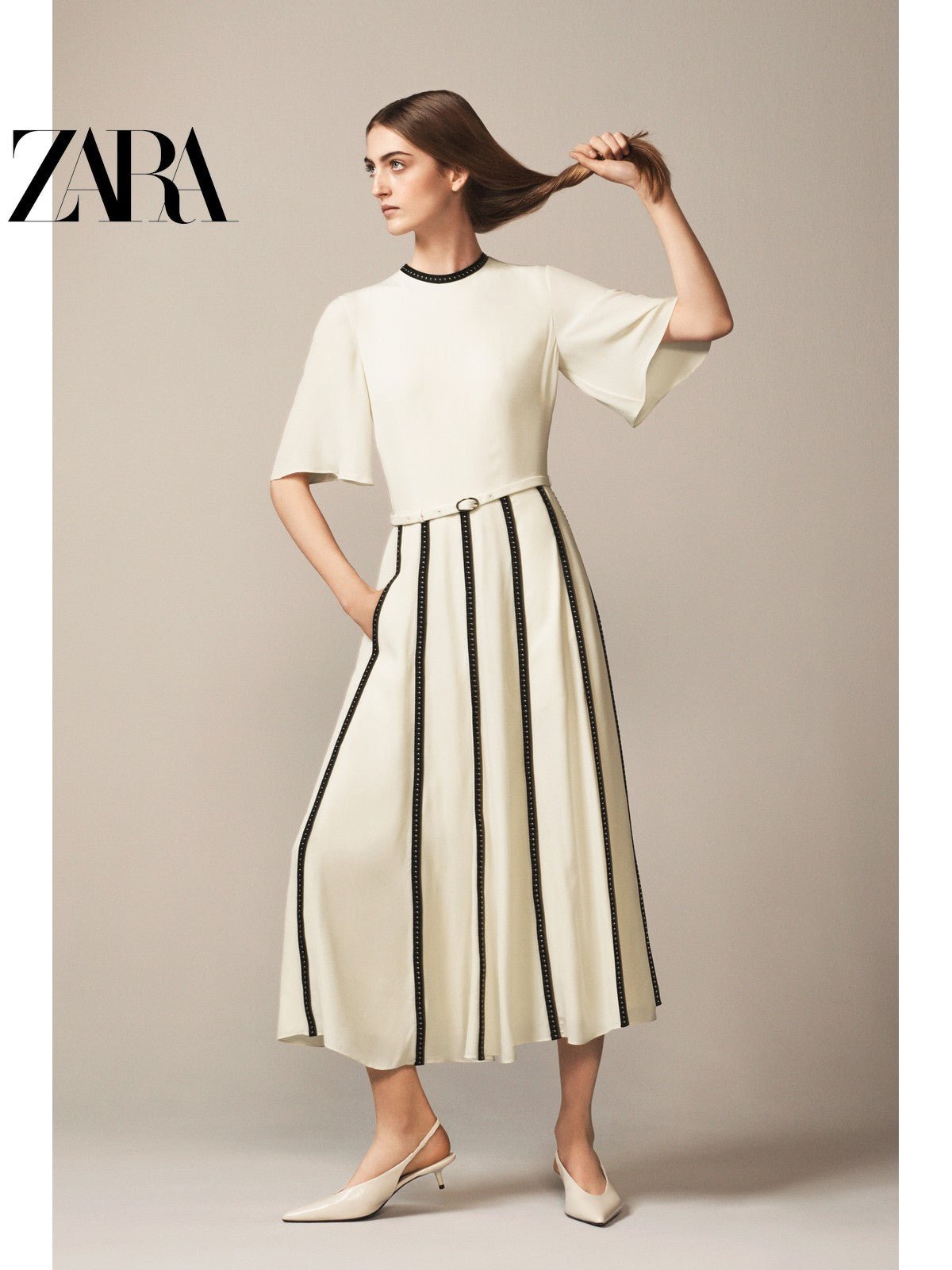 فستان ZARA نسائي أنيق أوف وايت بتفاصيل سوداء - رفعة