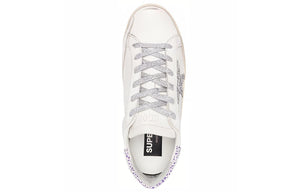 حذاء رياضي Golden Goose Super-Star أبيض بنجمة فضية نسائي - رفعة