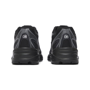 حذاء رياضي New Balance 740 باللون الأسود الكامل - رفعة