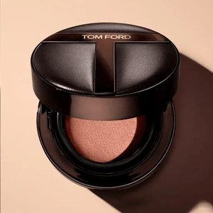 كوشن Tom Ford المطفي طويل الأمد بلمسة نهائية احترافية - رفعة