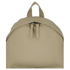 Upper section detail of a beige Polo Ralph Lauren backpack showing the top handle and smooth double zipper closure.
تفاصيل الجزء العلوي لحقيبة ظهر Polo Ralph Lauren باللون البيج توضح المقابل العلوي وإغلاق السحاب المزدوج السلس.