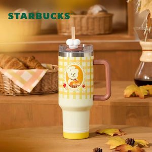 مجموعة Starbucks Fall Collection بتصاميم الدب والألوان الخريفية.