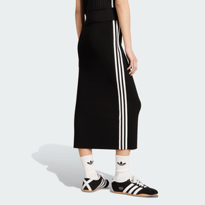 تنورة Adidas نسائية سوداء بثلاثة خطوط رياضية - رفعة