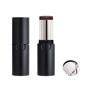 كريم أساس Dior Forever Skin Perfect Stick لتغطية مثالية.
