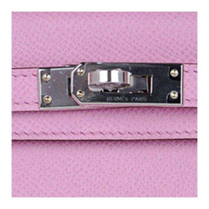 حقيبة Hermès Kelly Mini 2 باللون الوردي المميز.