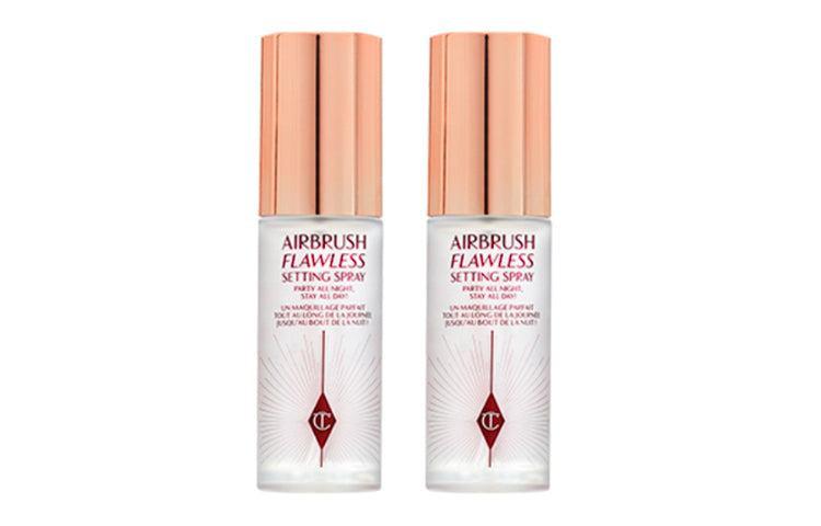Charlotte Tilbury Airbrush سائل تثبيت مكياج يدوم ويعطي البشرة إشراقة.