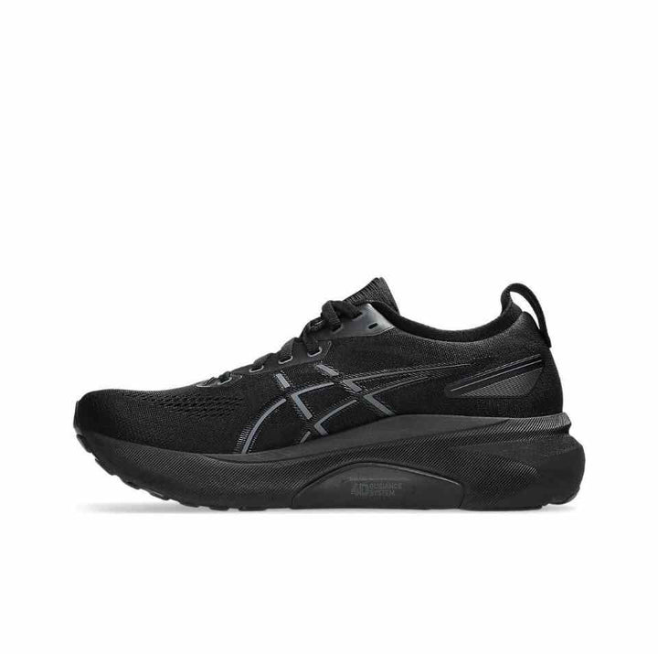 حذاء GEL-KAYANO 31 لون أسود بتفاصيل معدنية، مصمم للراحة والاستقرار أثناء الجري.