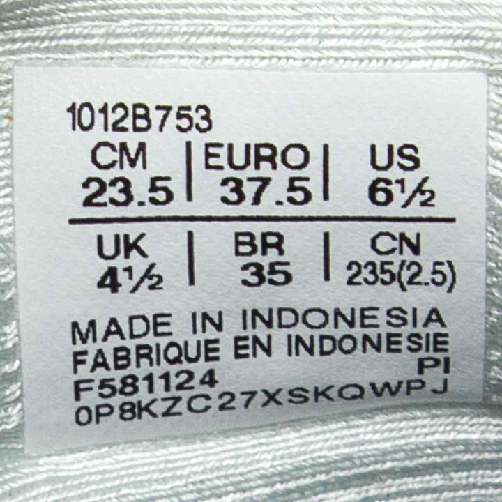 ASICS Gel-Nimbus 27 shoe size label showing various international sizes and manufacturing details.