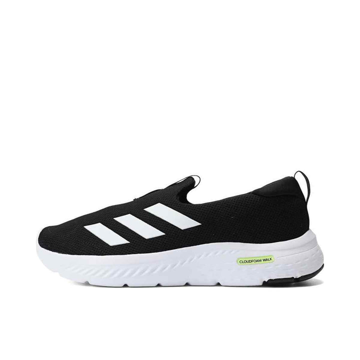 adidas حذاء أديداس Cloudfoam Walk، سليب أون، خفيف ومريح، ألوان أسود وأبيض.