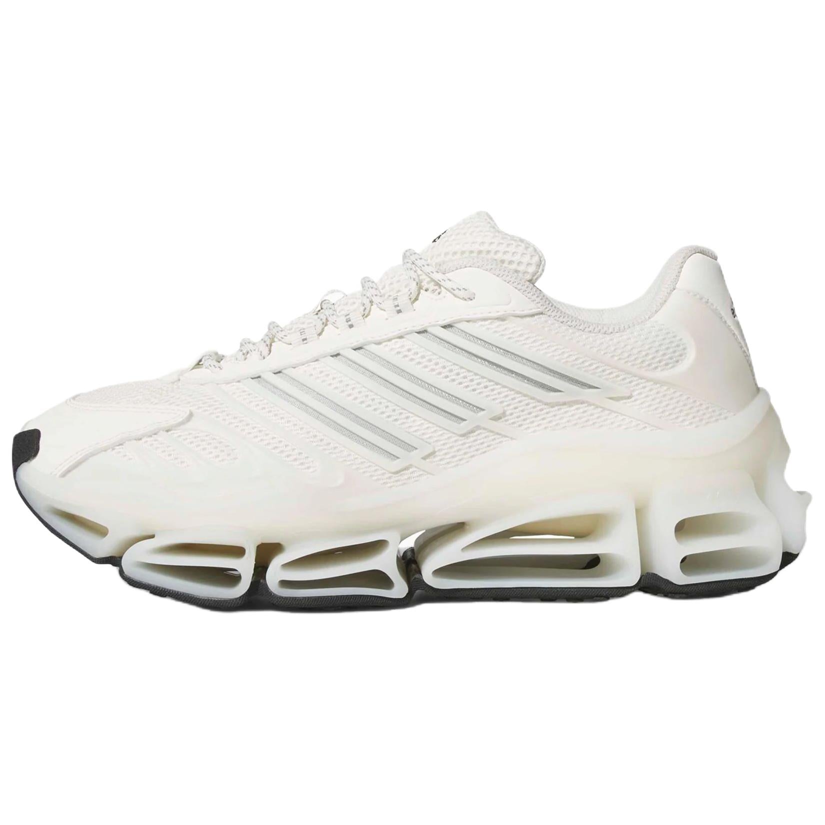 حذاء رياضي adidas Megaride مريح باللون الأبيض