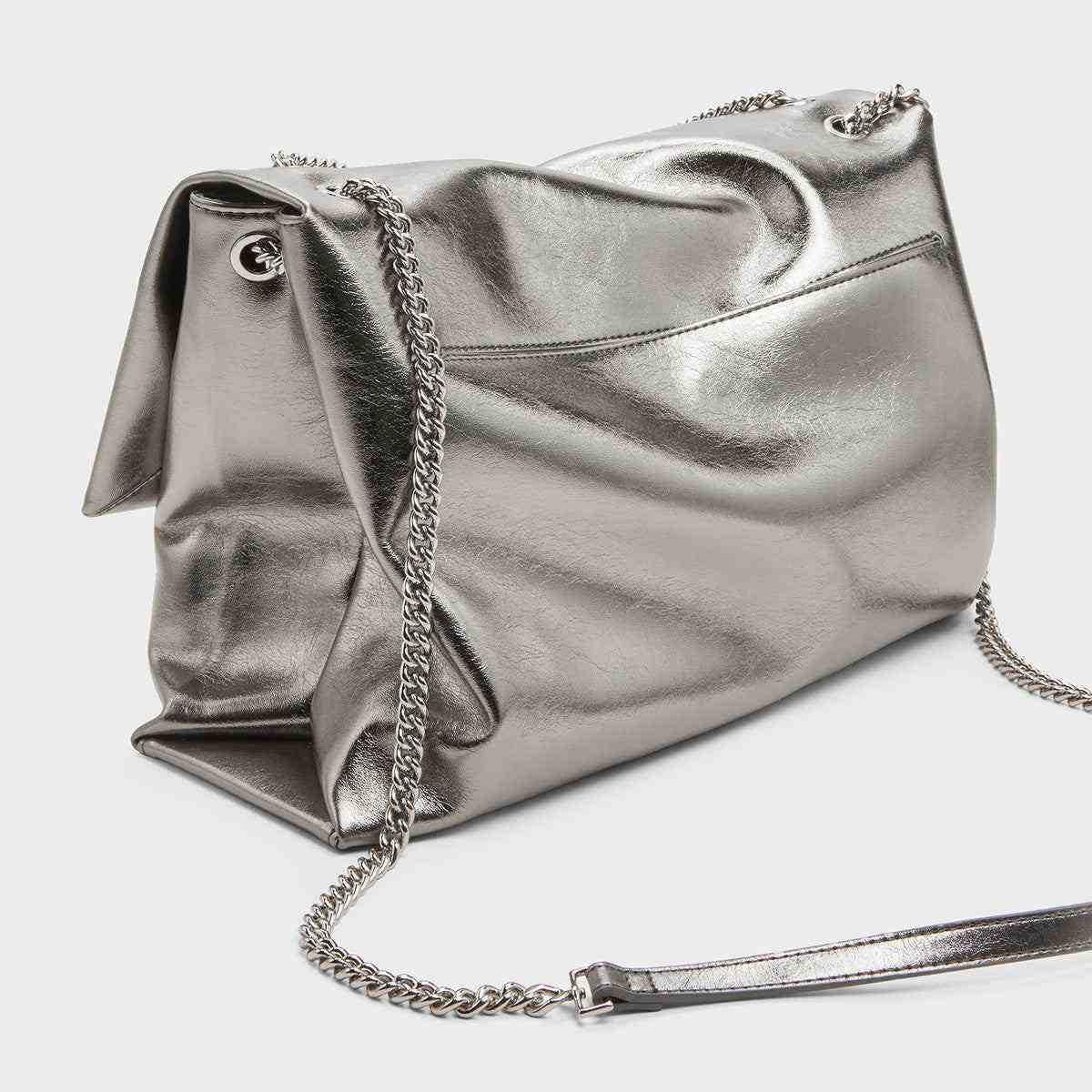 حقيبة Charles & Keith لون Metallic Silver مع سلسلة كتف.