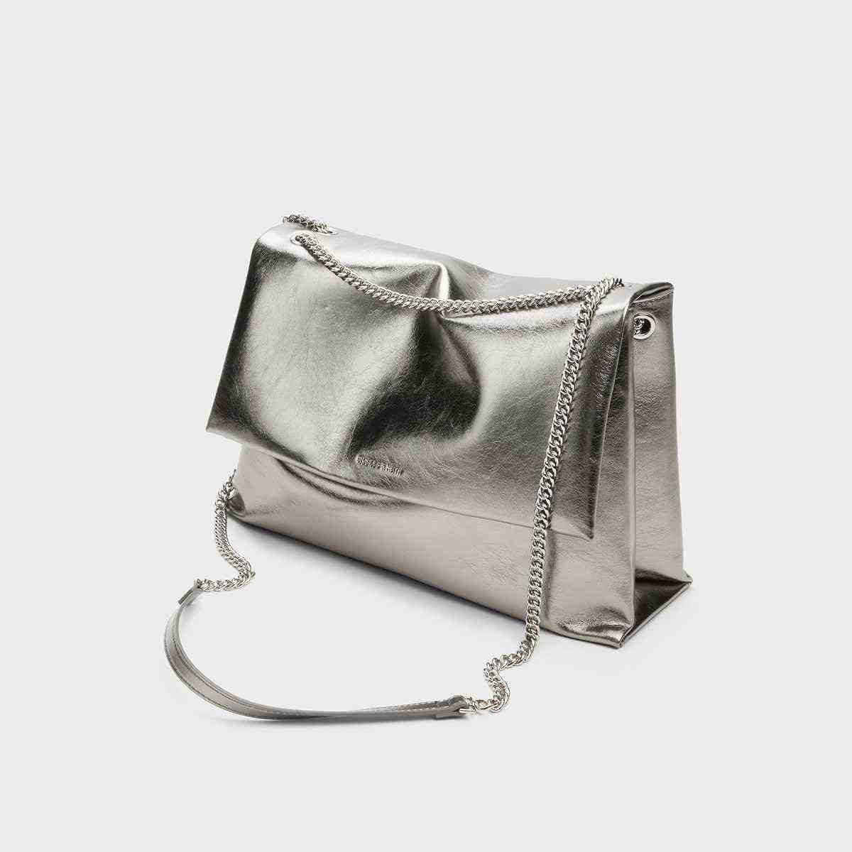 حقيبة Charles & Keith لون Metallic Silver مع سلسلة كتف.