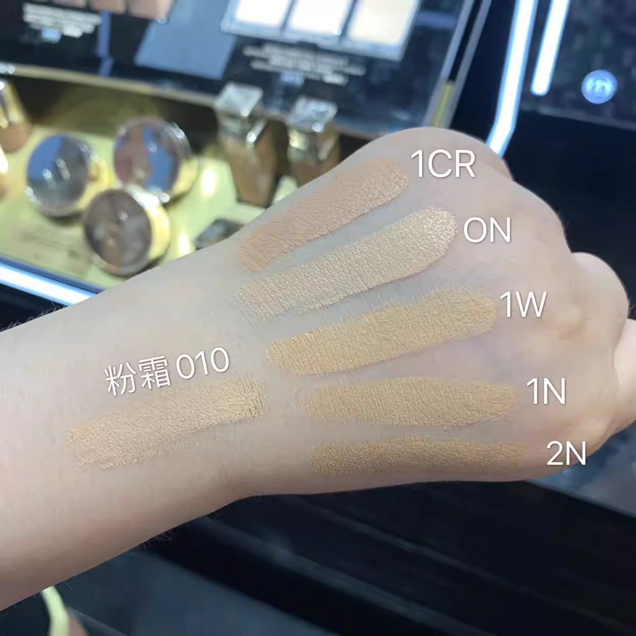 DIOR Old Edition Floral Essence Foundation Flawless, smooth, radiant, adheres well, no caking, conceals, and corrects skin tone. 30ml