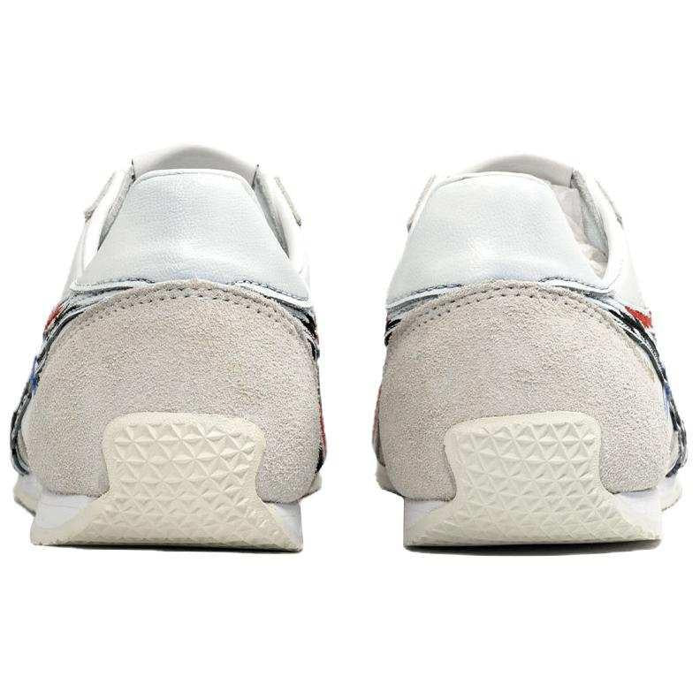 Onitsuka Tiger Runspark Calligraphy| إصدار محدود بخطوط الفرشاة اليدوية.