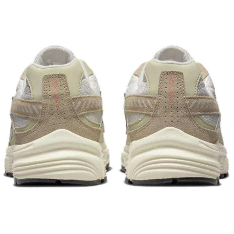 Nike Initiator White/Brown Running Shoes.