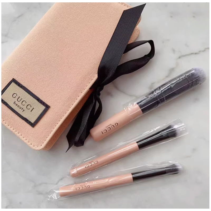 GUCCI Pink Makeup Brushes - Three pieces