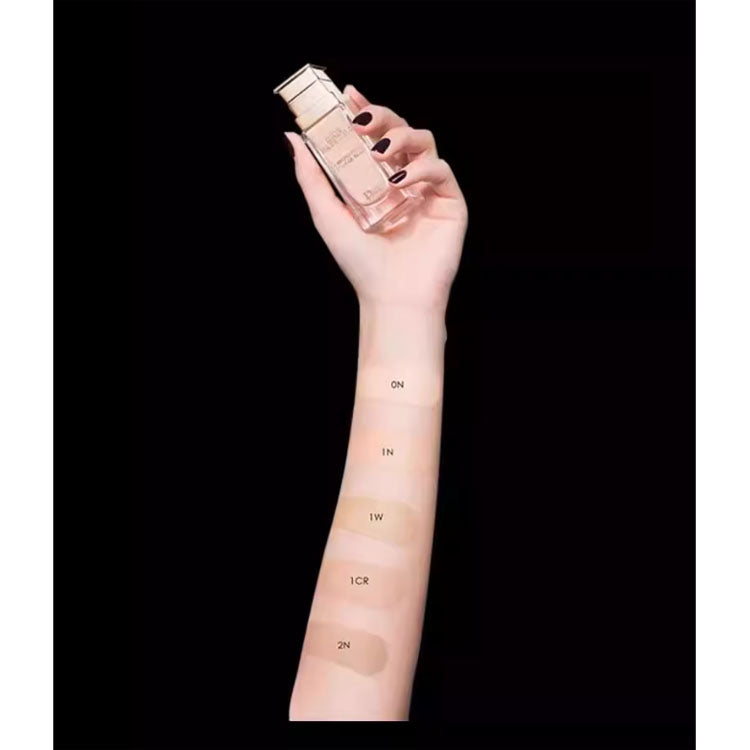 DIOR Old Edition Floral Essence Foundation Flawless, smooth, radiant, adheres well, no caking, conceals, and corrects skin tone. 30ml